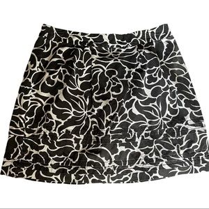 Loft 10P skirt zipper closure on back excellent condition